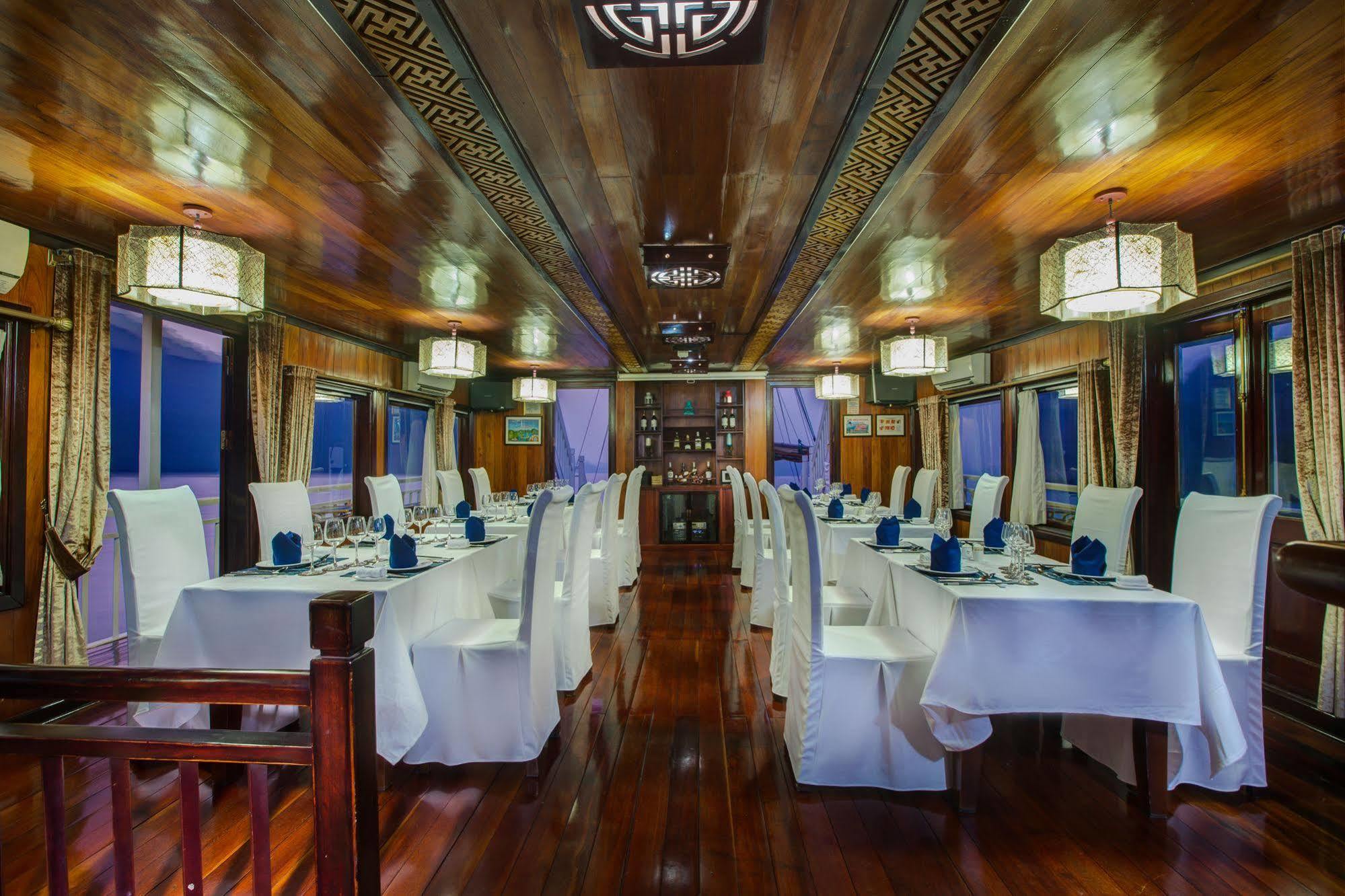 Flamingo Luxury Cruises Hotell Ha Long Exteriör bild