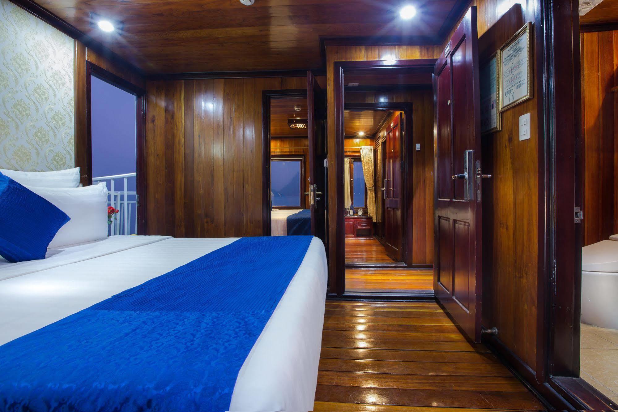 Flamingo Luxury Cruises Hotell Ha Long Exteriör bild