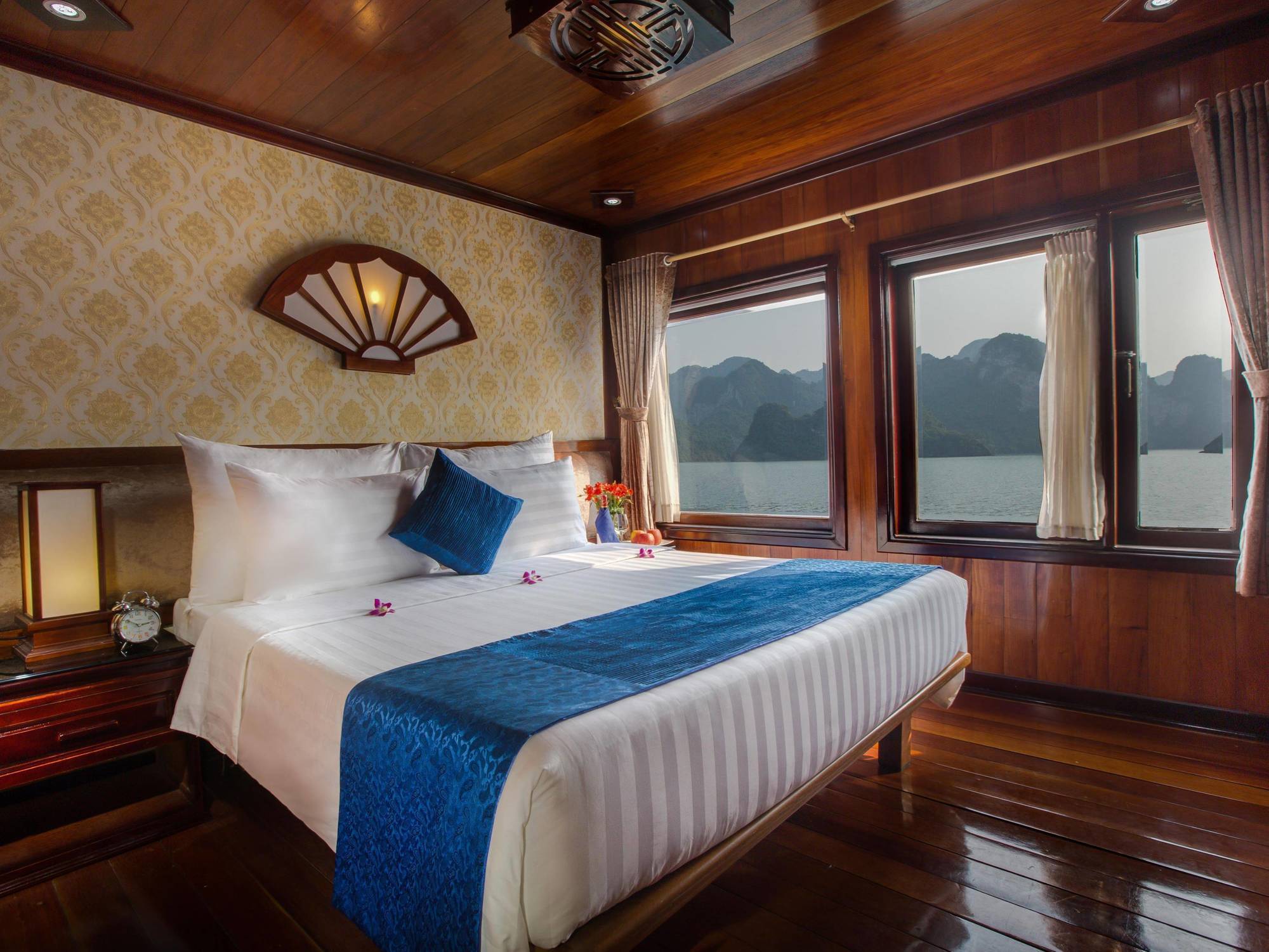 Flamingo Luxury Cruises Hotell Ha Long Exteriör bild