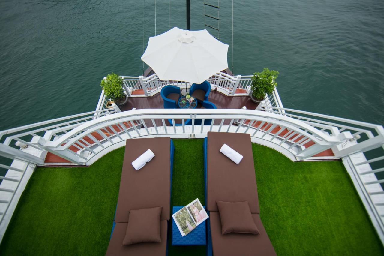Flamingo Luxury Cruises Hotell Ha Long Exteriör bild