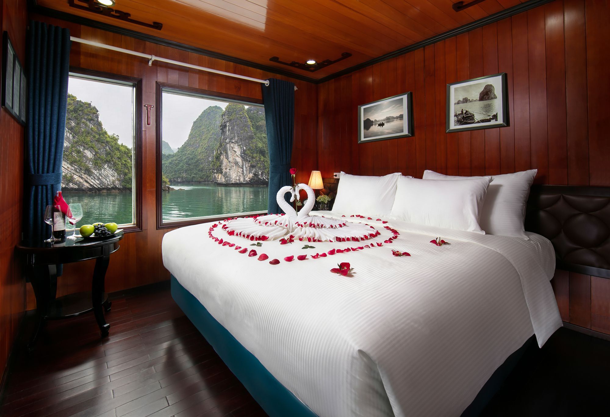 Flamingo Luxury Cruises Hotell Ha Long Exteriör bild