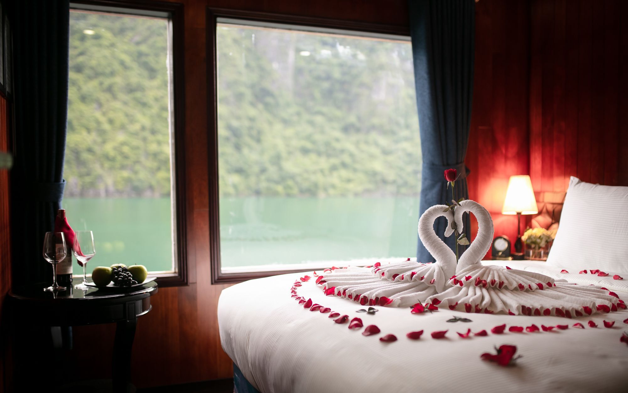 Flamingo Luxury Cruises Hotell Ha Long Exteriör bild